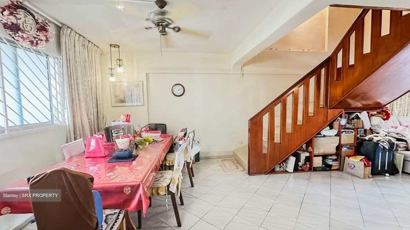 Blk 108 Rajah Court (Toa Payoh), HDB Executive #583945711